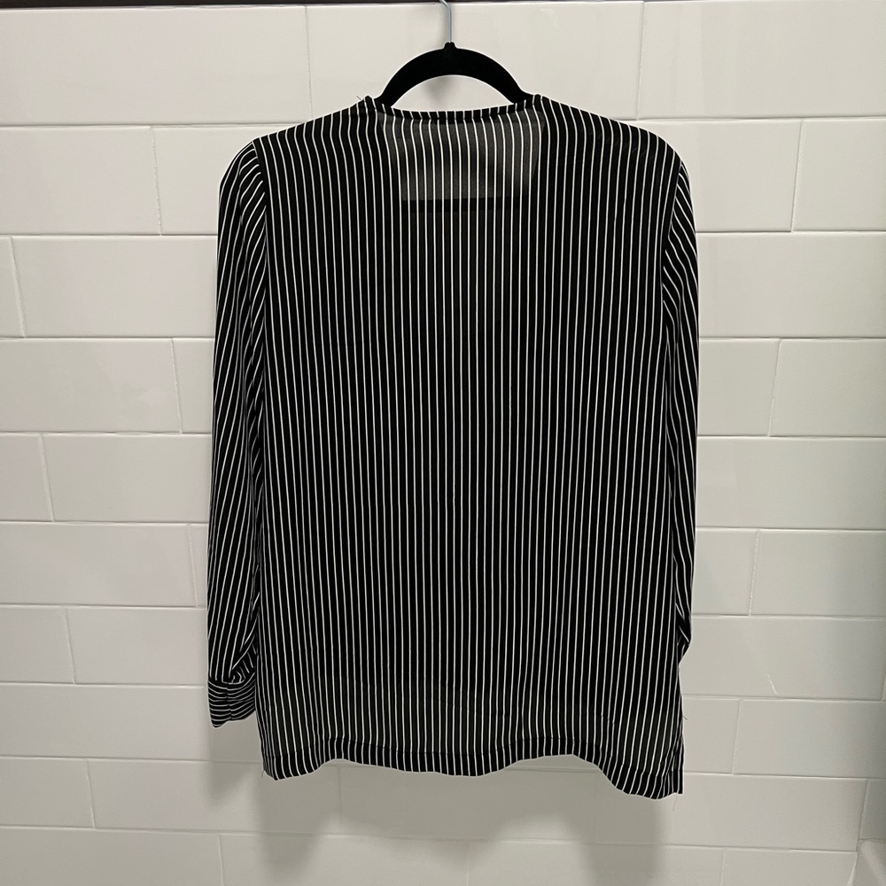 T Tahari Black and White Striped Blouse - Picture 3 of 7